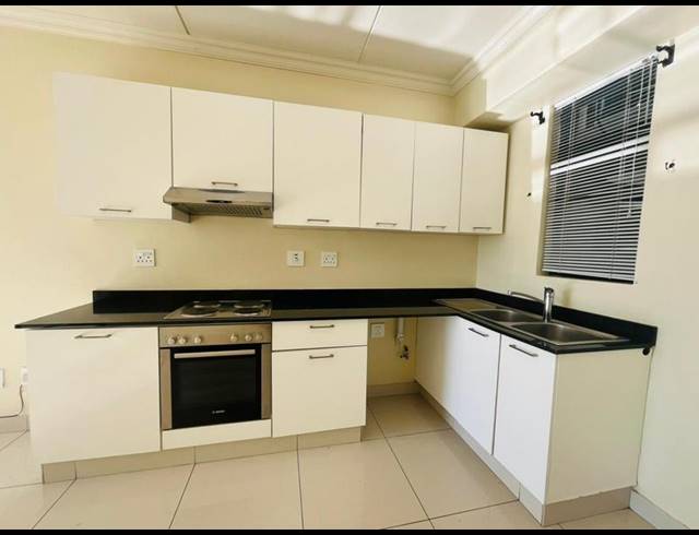 2 BEDROOM APARTMENT FOR SALE IN UMHLANGA RIDGE